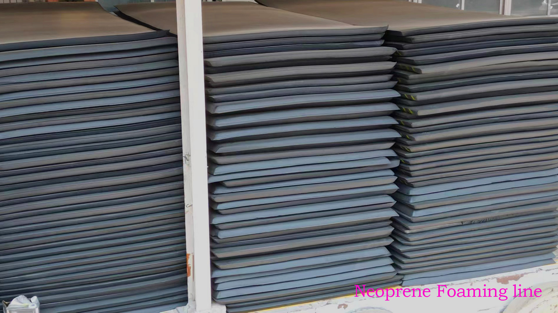 High Quality CR Neoprene Foam Materials Sheet